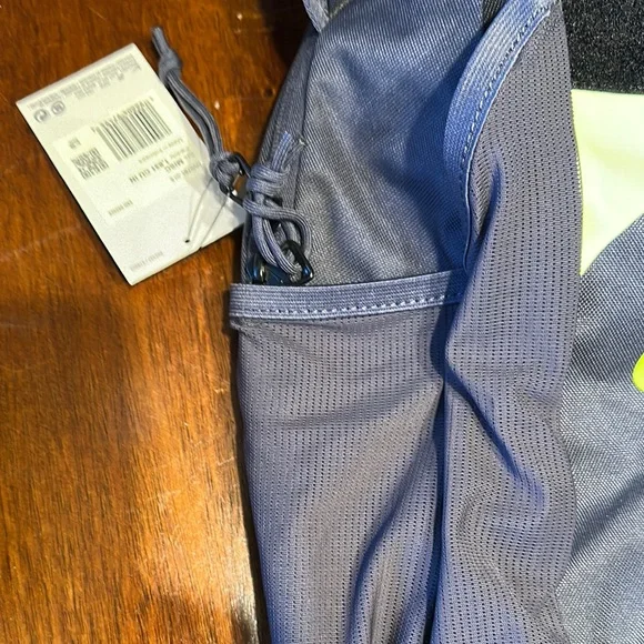 Nike Storm-FIT Backpack in Dark Gray and Neon Green - Picture 4 of 12